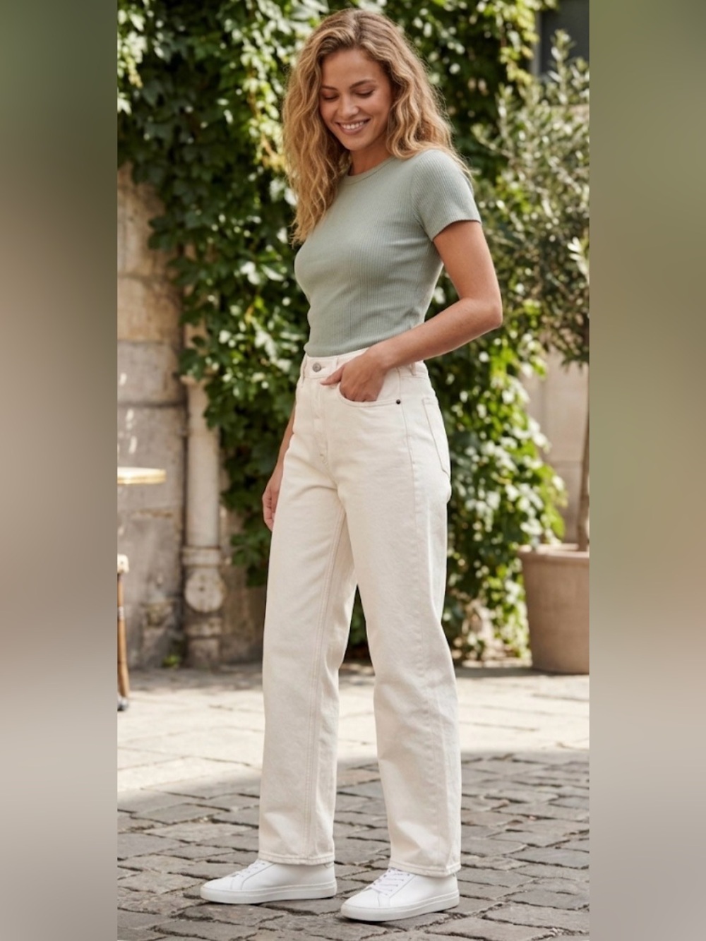 Abercrombie & Fitch 90’s Relaxed High-Rise Jeans - cream - sz 28/6R